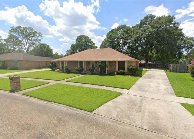 Property at 13645 Ridgeview Dr, Baton Rouge, LA 70817, 4 beds, 2.5 baths