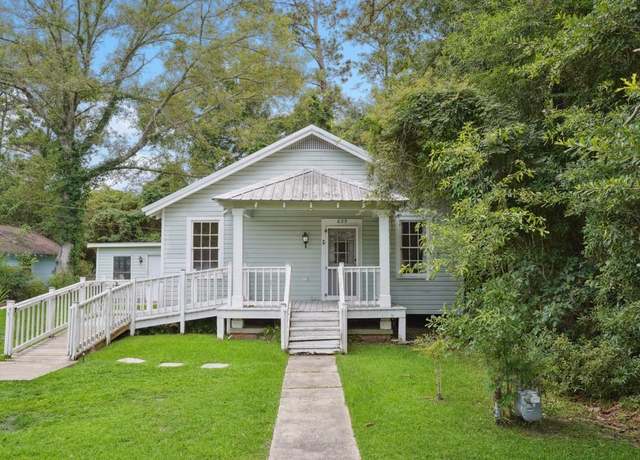 Property at 609 S Harrison St, Covington, LA 70433, 3 beds, 2 baths