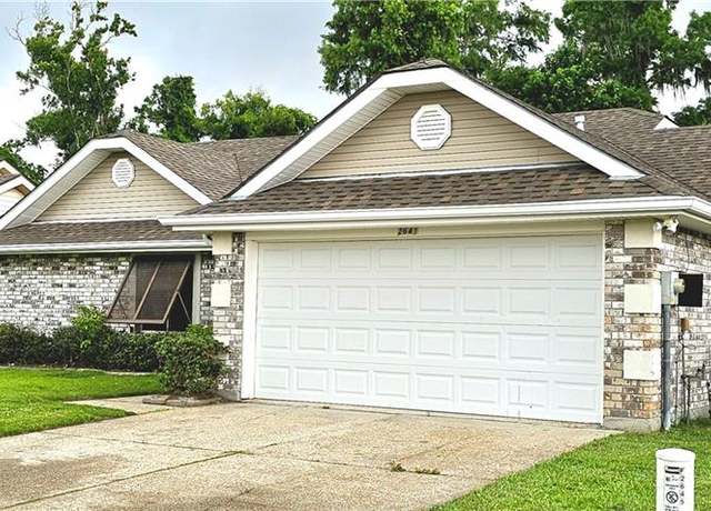 Property at 2641 Long Branch Dr, Marrero, LA 70072, 3 beds, 2 baths