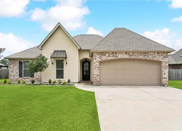 Property at 231 Fayedaye Dr, Madisonville, LA 70447, 3 beds, 2 baths