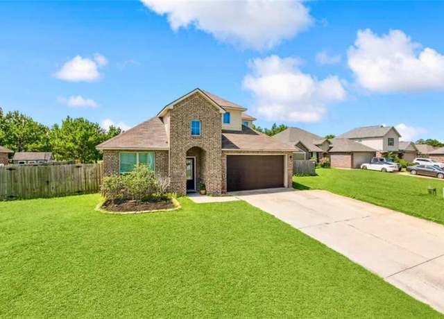 Property at 10596 Braves Ave, Denham Springs, LA 70726, 4 beds, 2.5 baths