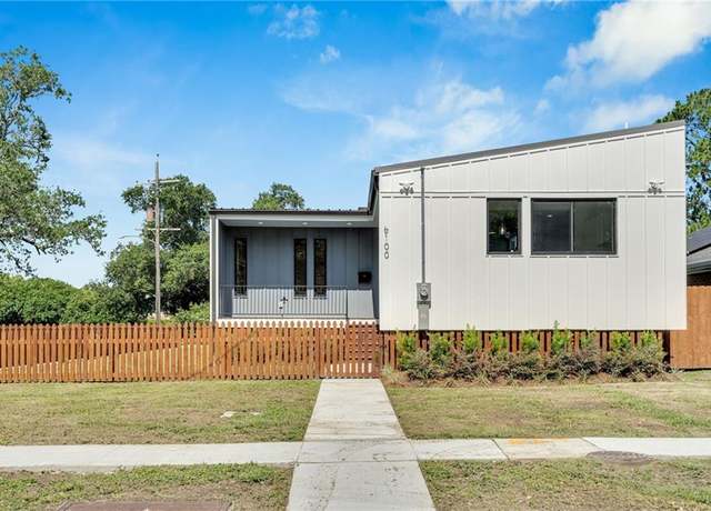 Property at 6100 Duplessis St, New Orleans, LA 70122, 3 beds, 2.5 baths