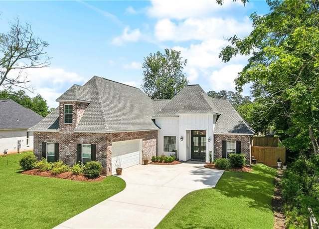 Property at 1763 Hazel Dr, Mandeville, LA 70448, 5 beds, 4 baths