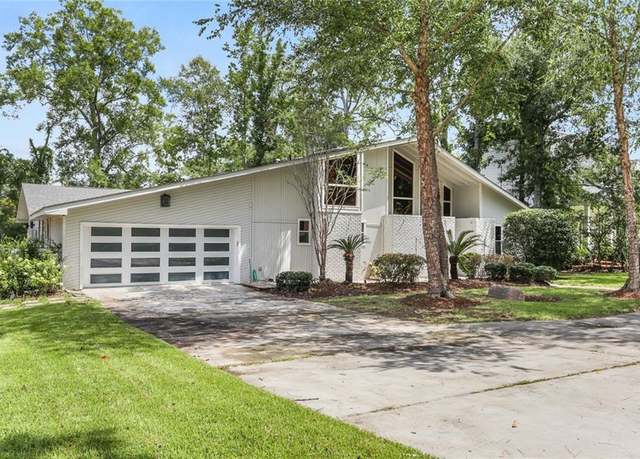 Property at 695 Kiskatom Ln, Mandeville, LA 70471, 5 beds, 5 baths