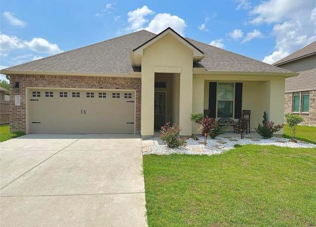 Property at 24326 Water Hickory Rd, Ponchatoula, LA 70454, 4 beds, 2 baths