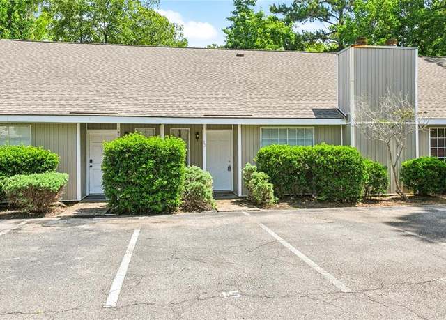 Property at 716 Heavens Dr #15, Mandeville, LA 70448, 3 beds, 2 baths