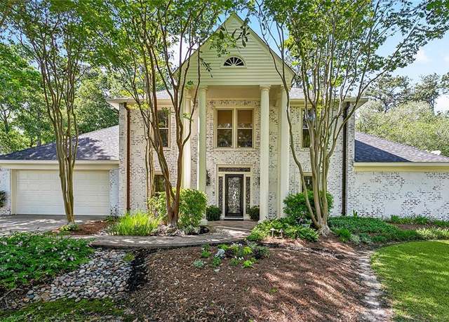 Property at 511 Beau Chene Dr, Mandeville, LA 70471, 5 beds, 3.5 baths