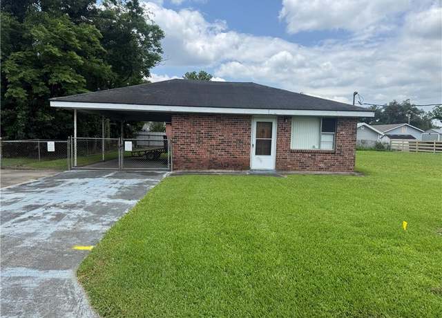 Property at 136 5th St, Bridge City, LA 70094, 2 beds, 1 bath