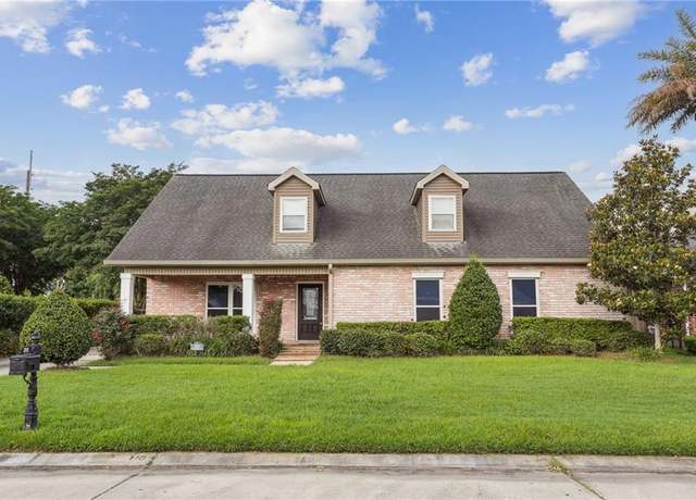 Property at 205 Stonehaven Dr, Belle Chasse, LA 70037, 5 beds, 3 baths