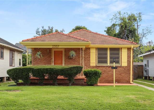 Property at 2357 Wisteria St, New Orleans, LA 70122, 2 beds, 1 bath