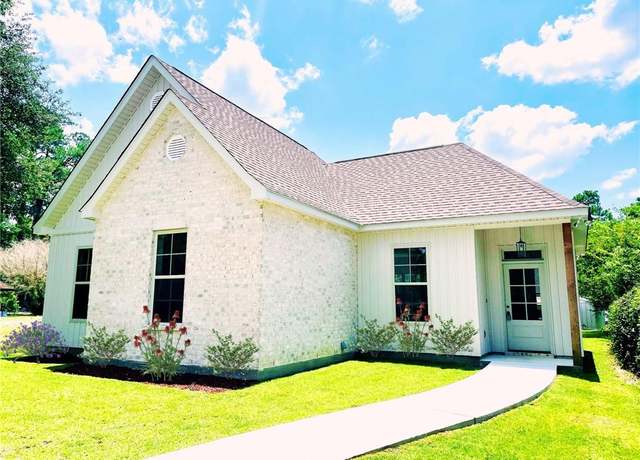 Property at 35378 Liberty Dr, Slidell, LA 70460, 3 beds, 2 baths