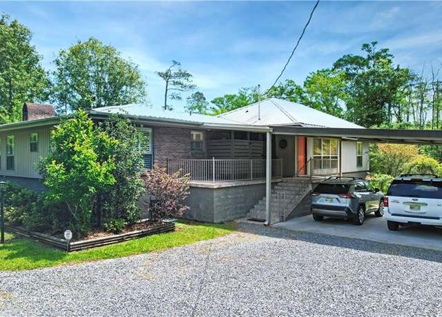 Property at 21550 Rosemound Ln, Springfield, LA 70462, 3 beds, 2 baths