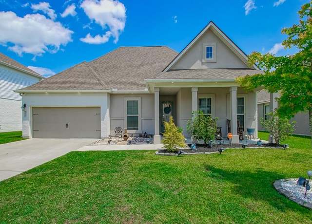 Property at 39352 Nutall Oak Ave, Prairieville, LA 70769, 4 beds, 3 baths