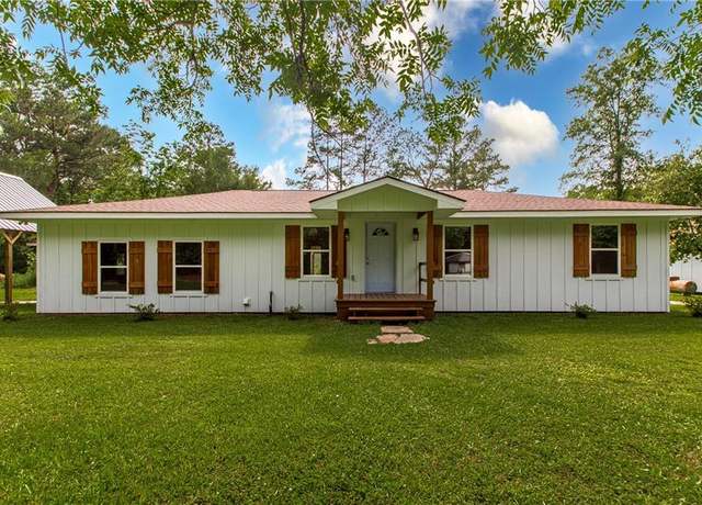 Property at 51075 Jenkins Ln, Tickfaw, LA 70466, 3 beds, 2 baths
