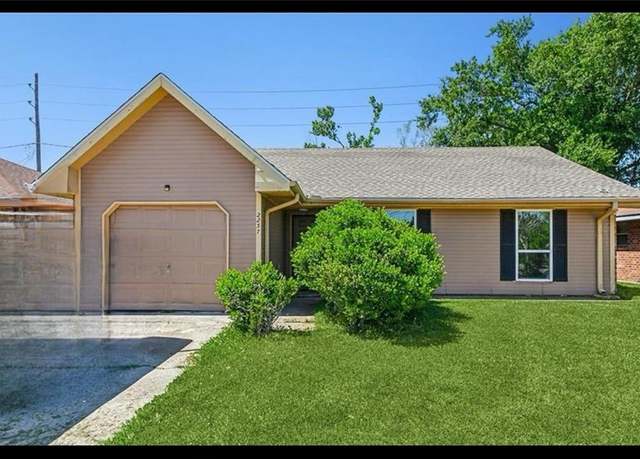 Property at 2237 Yorktown Dr, La Place, LA 70068, 3 beds, 2 baths
