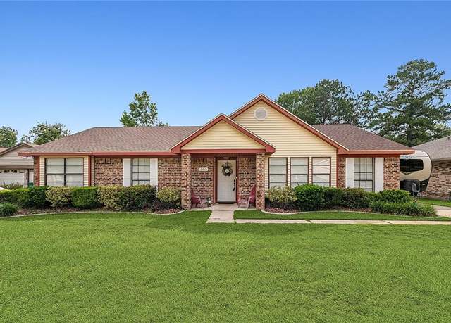 Property at 705 S Lake Caddo Ct, Slidell, LA 70461, 4 beds, 2 baths