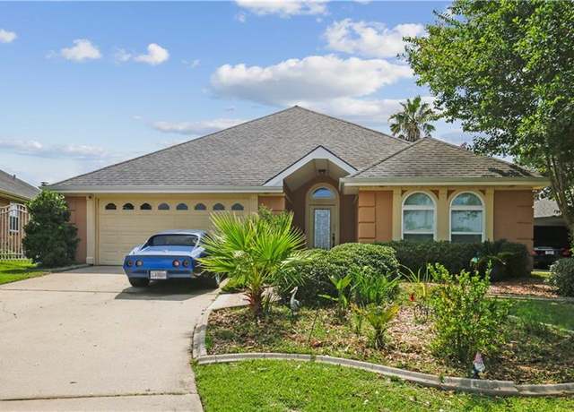 Property at 213 Chimaera Ln, Slidell, LA 70458, 3 beds, 2 baths