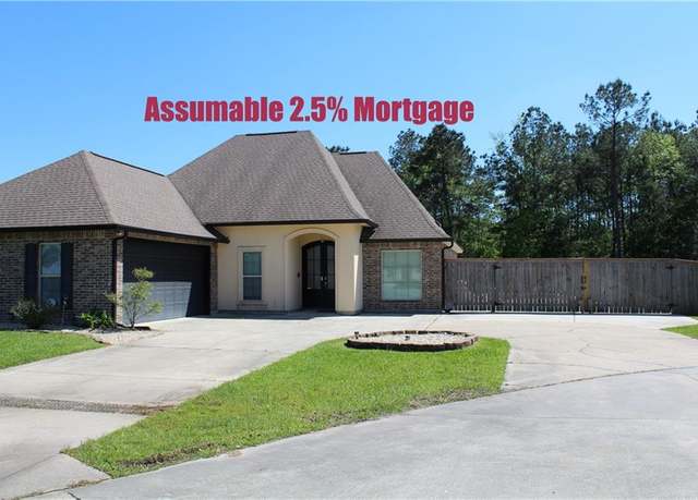 Property at 23620 Madisonville Ct, Ponchatoula, LA 70454, 4 beds, 2 baths