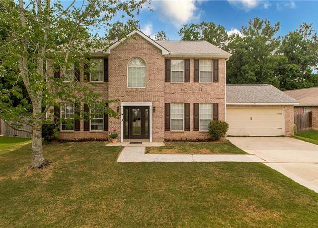 Property at 141 Emerald Creek East, Abita Springs, LA 70420, 4 beds, 2.5 baths