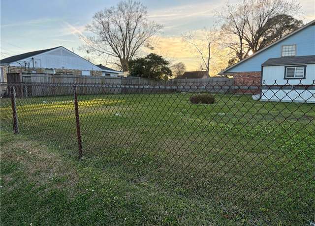 Property at 3200 W Metairie Ave, Jefferson, LA 70001