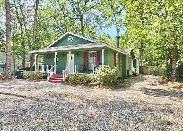 Property at 225 27 Pear St, Covington, LA 70433, 4 beds, 2 baths