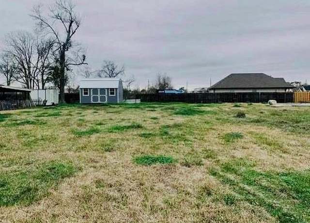 Property at 228 Saint Pius St, Houma, LA 70363