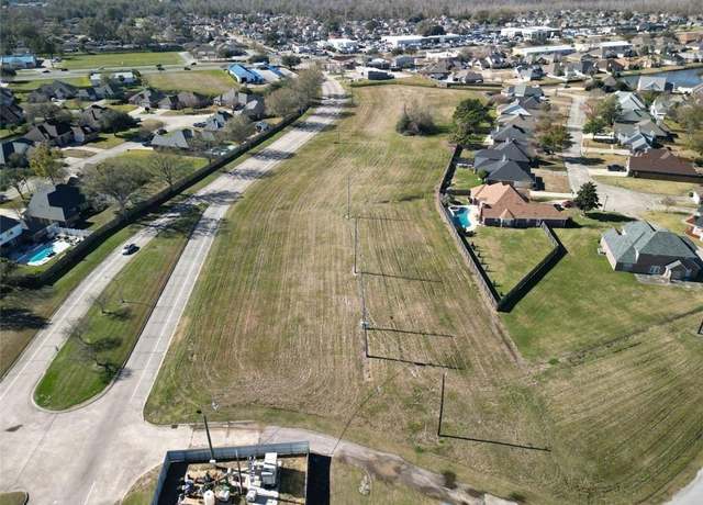 Property at 110 Pennbrooke Dr, La Place, LA 70068