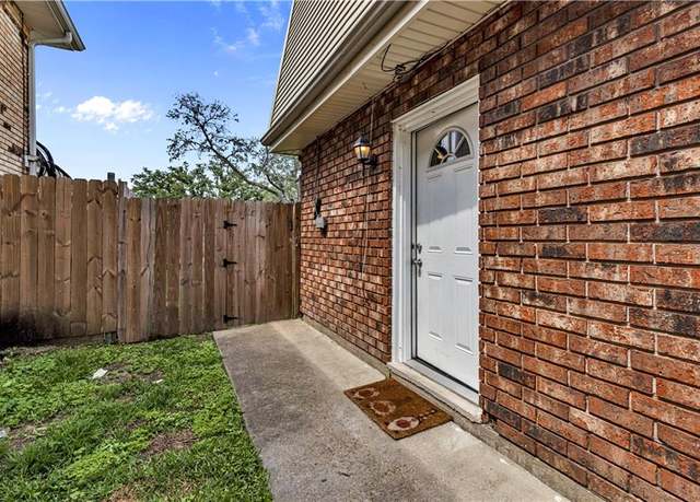 Property at 4617 Yale St Unit D, Metairie, LA 70006, 2 beds, 1.5 baths