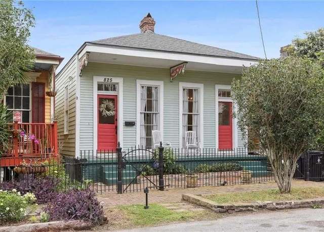 Property at 825 4th St, New Orleans, LA 70130, 3 beds, 2 baths