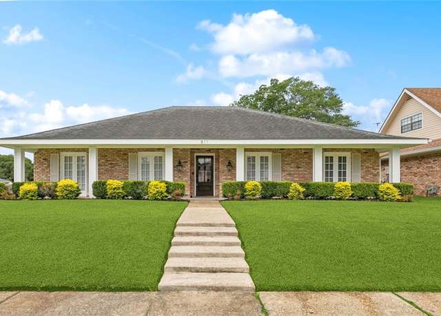 Property at 811 Franklin Ct, Slidell, LA 70458, 4 beds, 2 baths