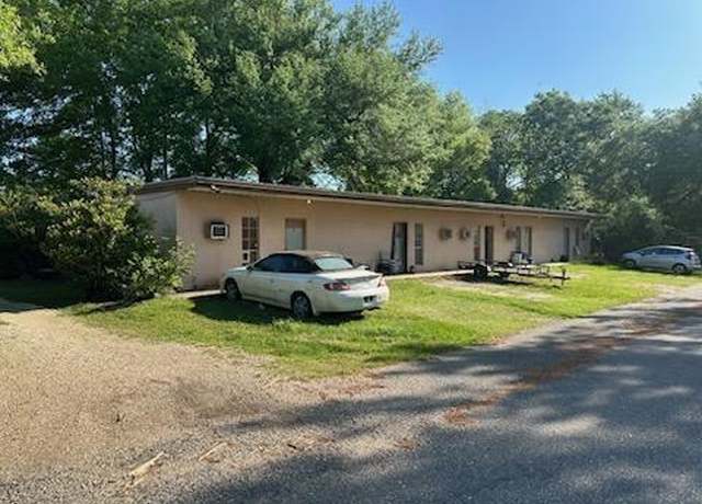 Property at 20015 Campground Rd, Covington, LA 70435, 9 beds, 9 baths