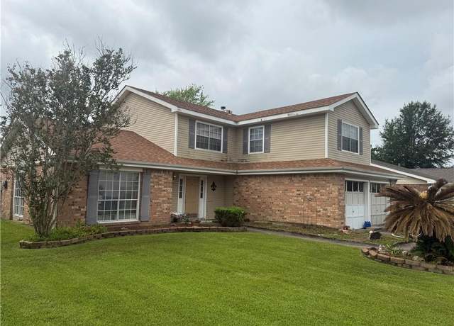 Property at 112 Cedarwood Dr, Slidell, LA 70461, 3 beds, 2.5 baths