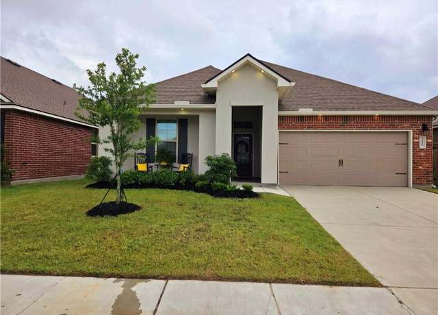 Property at 3339 Tide Wind Dr, Slidell, LA 70461, 4 beds, 2 baths