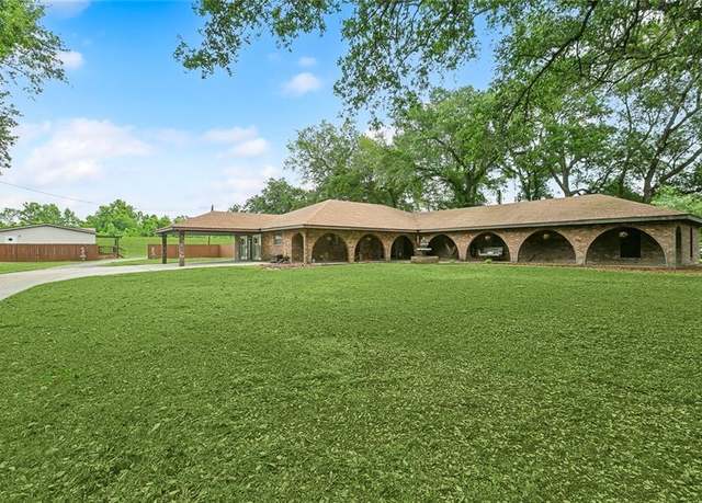 Property at 13155 Highway 23, Belle Chasse, LA 70037, 3 beds, 2.5 baths