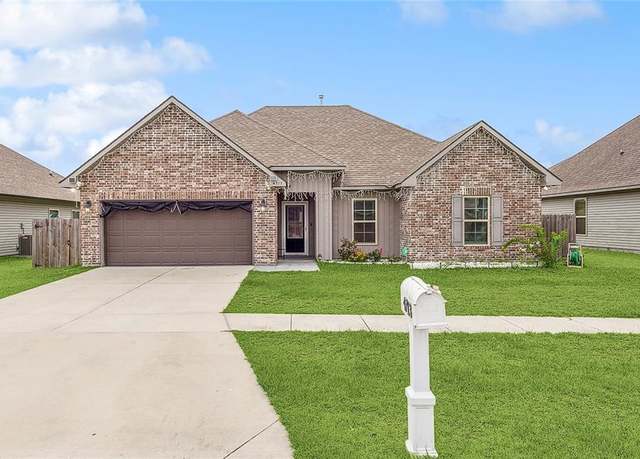 Property at 4713 Ames Blvd, Marrero, LA 70072, 3 beds, 2 baths