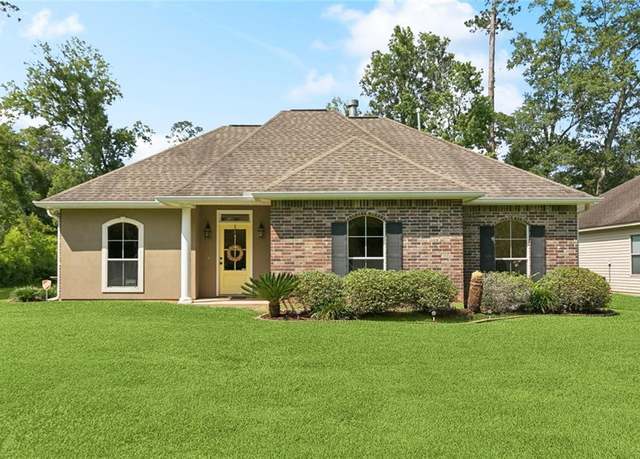 Property at 1216 W 23rd Ave, Covington, LA 70433, 3 beds, 2 baths