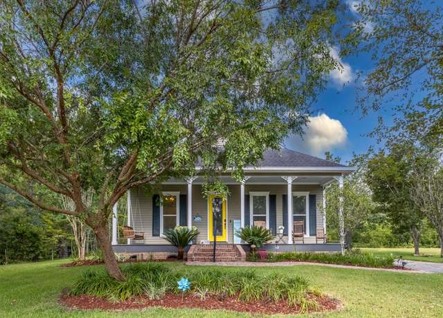 Property at 134 Taylor Dr, Pearl River, LA 70452, 3 beds, 2 baths