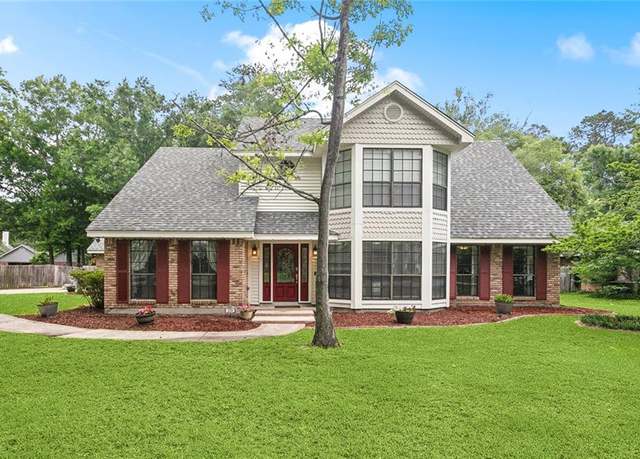Property at 129 Century Oak Ln, Mandeville, LA 70471, 4 beds, 2.5 baths