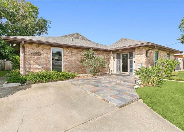 Property at 4924 Academy Dr, Metairie, LA 70003, 3 beds, 2 baths