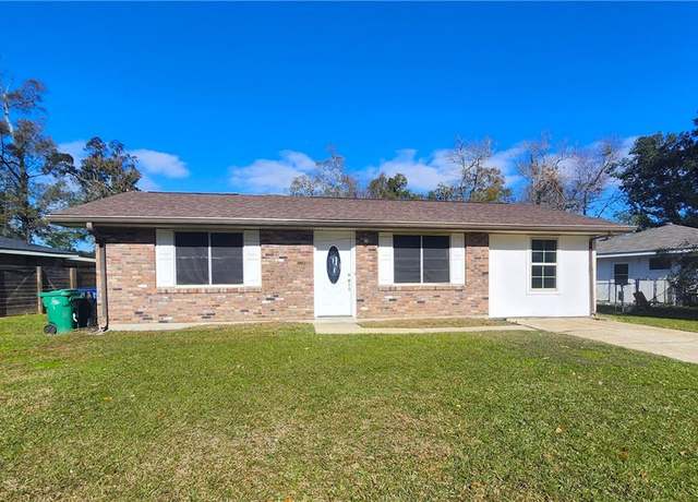 Property at 260 Mockingbird Ln, Slidell, LA 70458, 5 beds, 3 baths