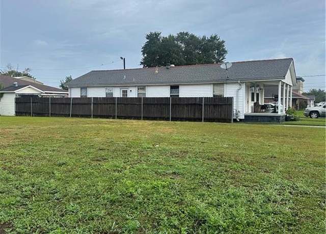 Property at 313 W Genie St, Chalmette, LA 70043