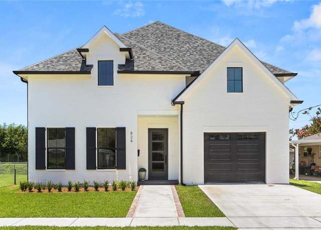 Property at 824 Hesper Ave, Metairie, LA 70005, 4 beds, 3.5 baths