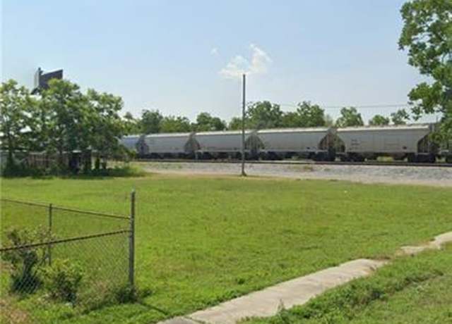 Property at 2701 - 07 Mandeville St, New Orleans, LA 70122