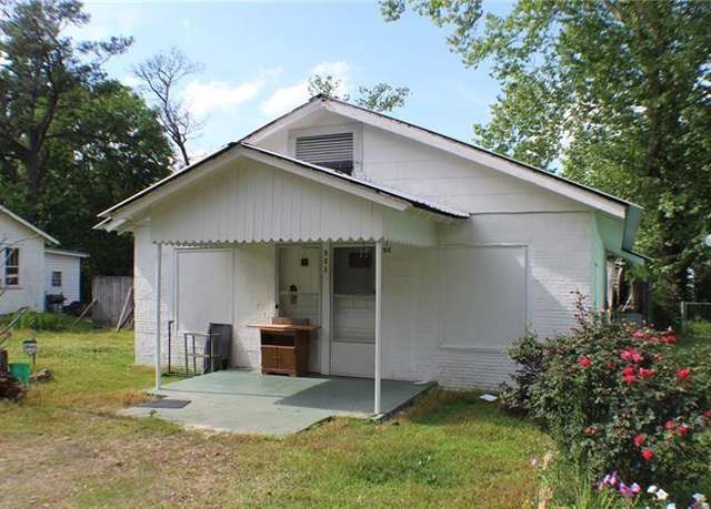 Property at 521 Erie Ave, Bogalusa, LA 70427, 2 beds, 1 bath