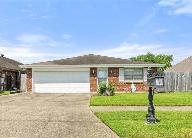 Property at 1816 Giuffrias Ave, Metairie, LA 70001, 3 beds, 2 baths