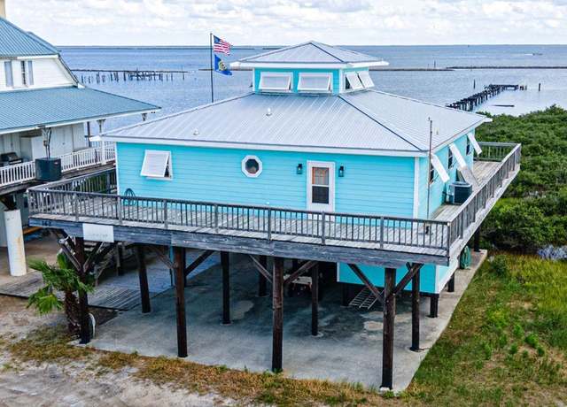 Property at 162 Iberville Ln, Grand Isle, LA 70358, 3 beds, 2 baths