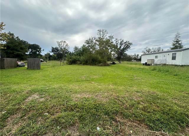 Property at 1608 Linda Lou Dr, St Bernard, LA 70085