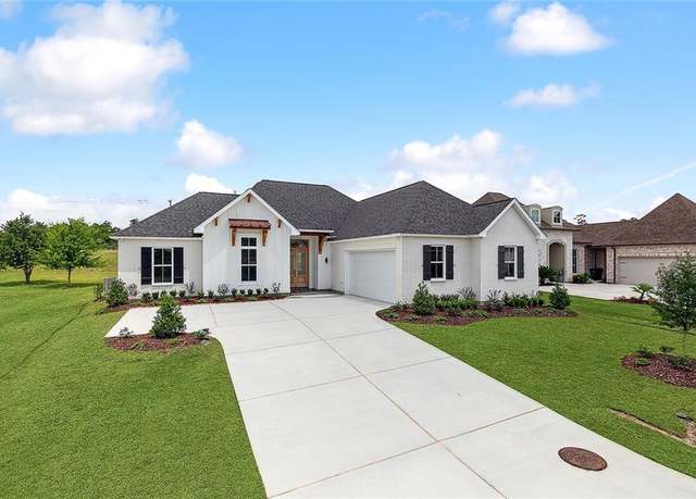 Property at 301 Cypress Lakes Dr, Slidell, LA 70458, 4 beds, 2.5 baths