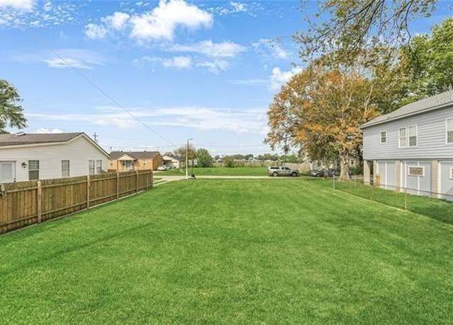 Property at 13 Carroll Dr, Chalmette, LA 70043