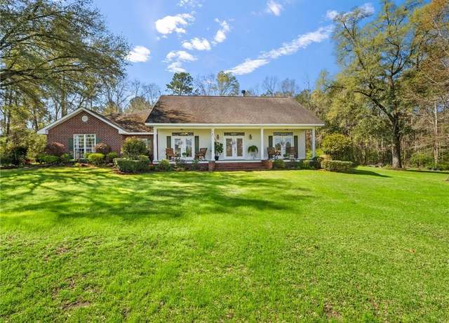 Property at 19503 Pinewood Rd, Bogalusa, LA 70427, 3 beds, 2 baths